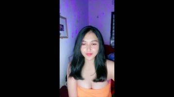 Miss Flo Makin Berani Tampil Sexy Belahan ID 61089225 Mango