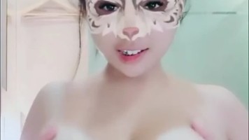 Temenin Mandi Angela Bugil Toket Bulet Remas Dream Live